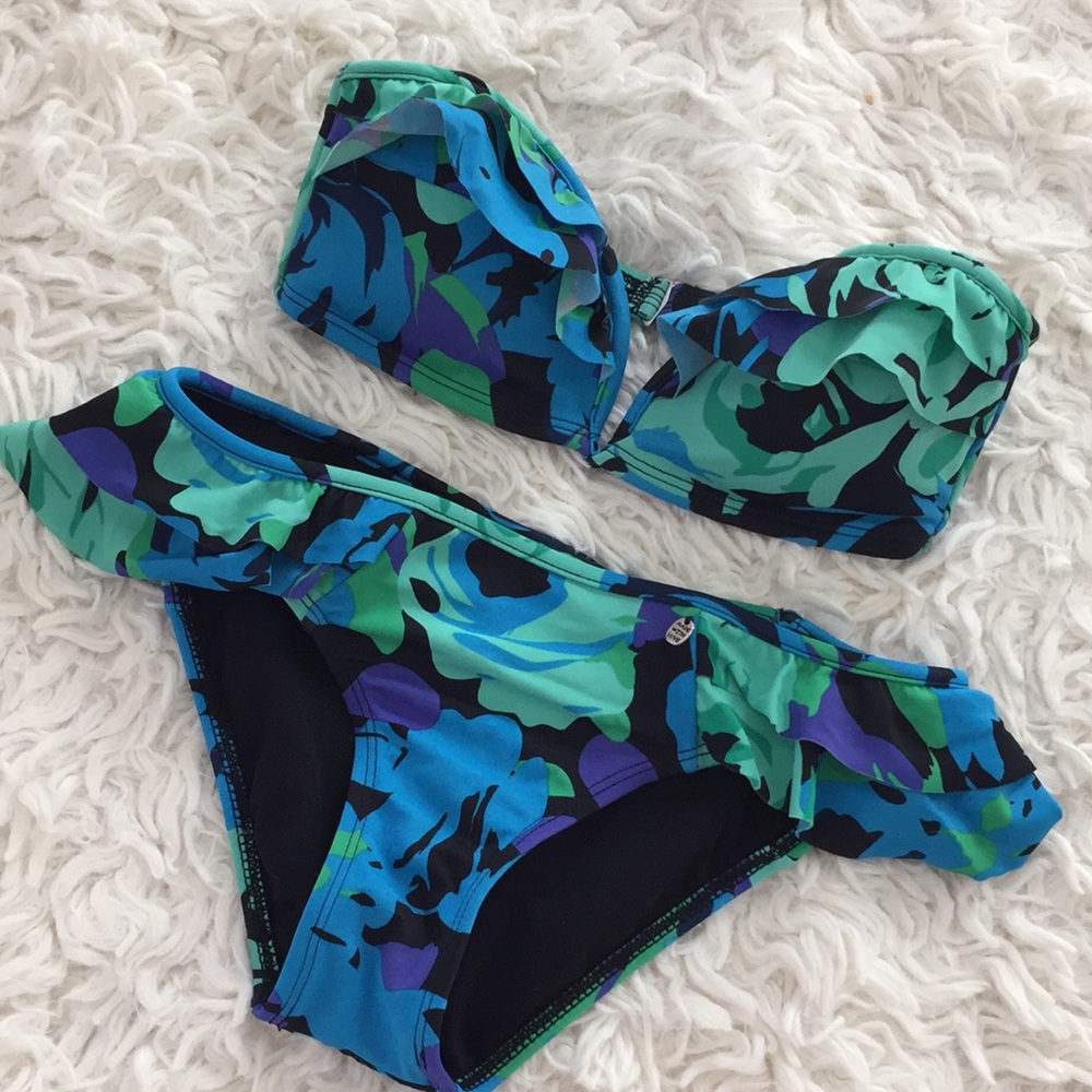 kirra nylon spandex strapless bikini size XS
